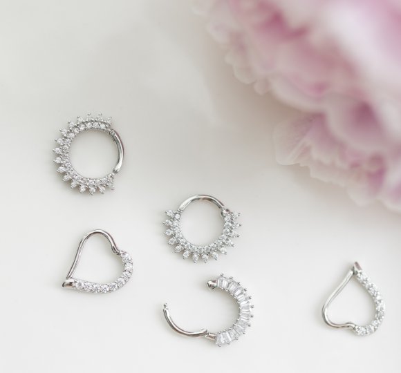 Heart piercing Right