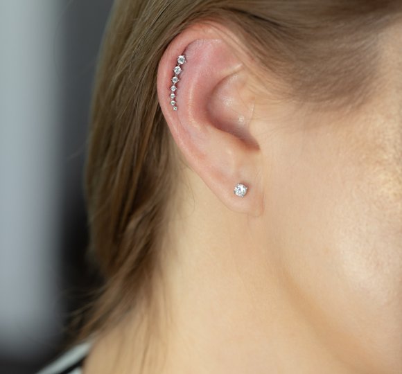 Diamond dot stud L