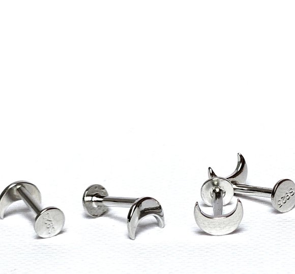 Mini moon labret