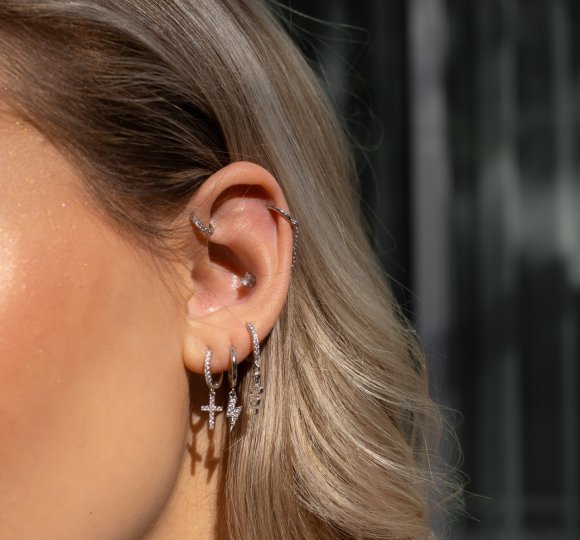 Helix hoop with double chain