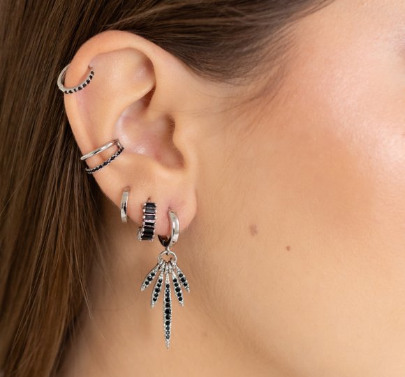 Black Indiana earrings
