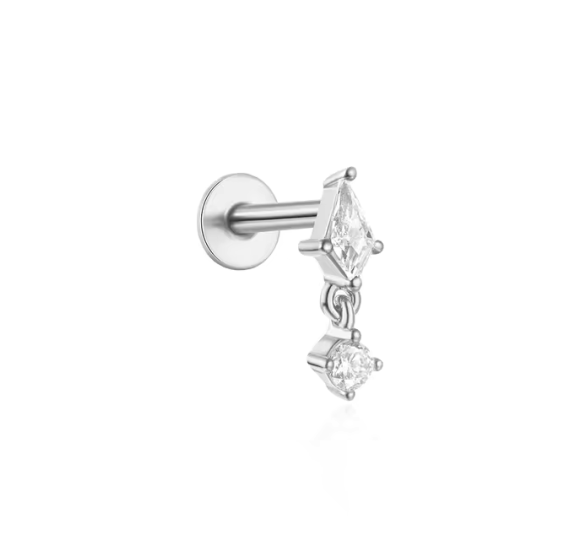 Diamond labret
