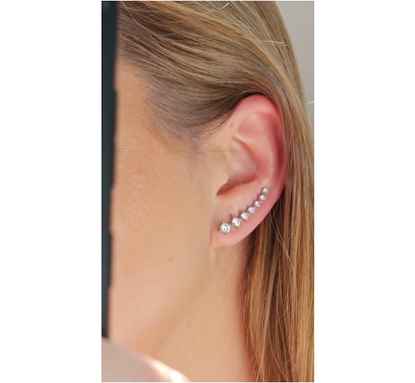 Diamond climbers