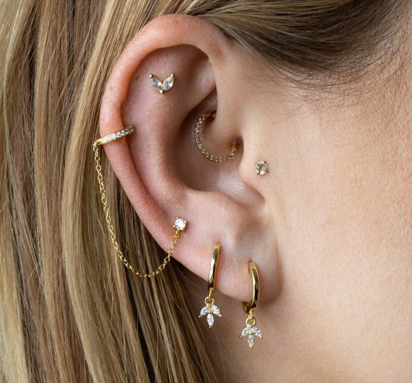Zircon dot and cuff