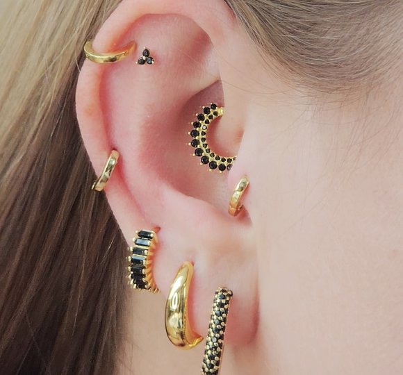Black shine piercing