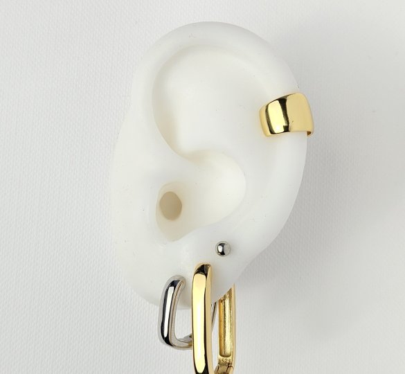 Stylizacja ucha – jak stworzyć idealny ear stack?